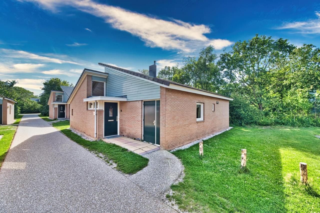 Kijkduinhuis Monster Buitenkant foto